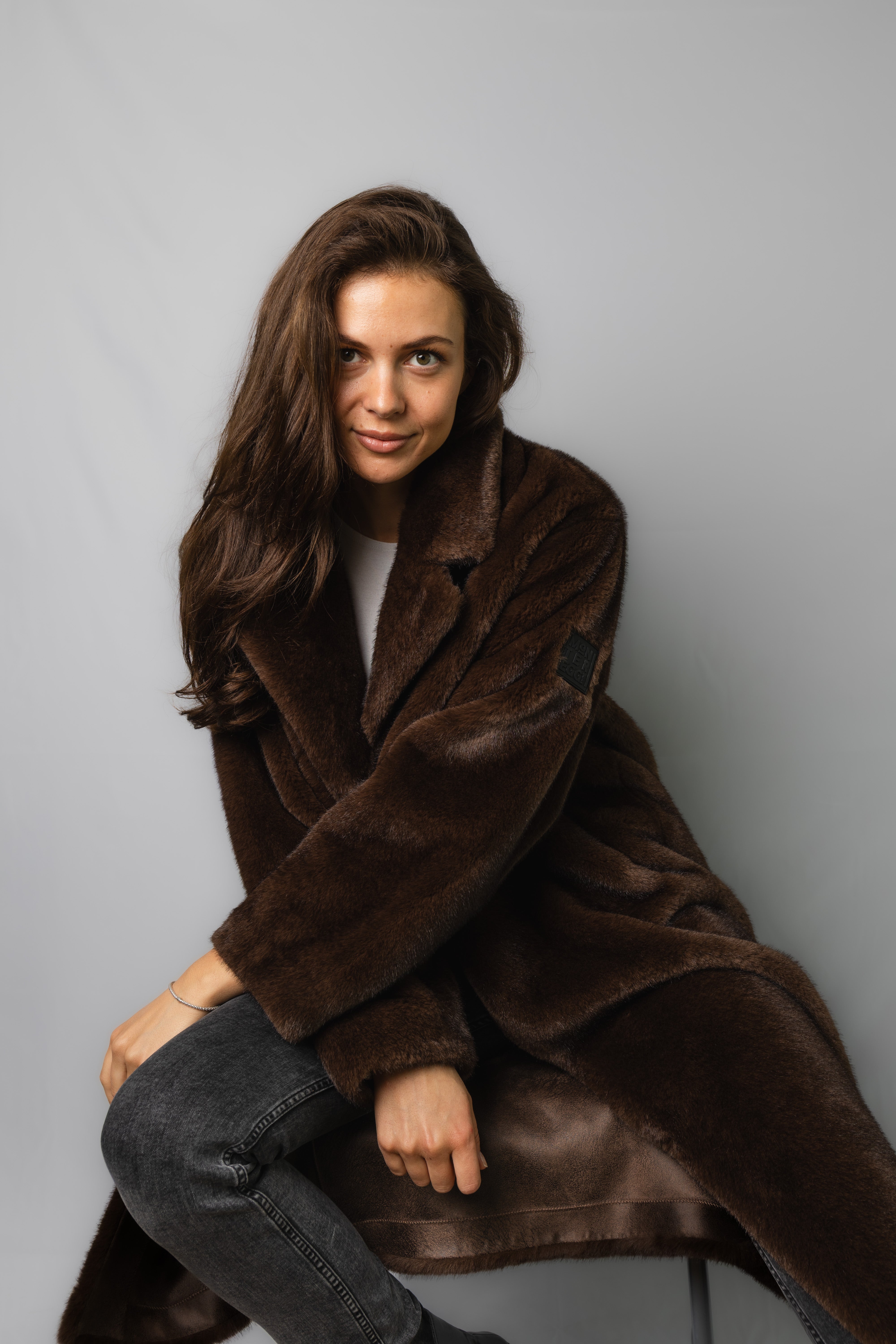 FAUX ELEGANCE COAT