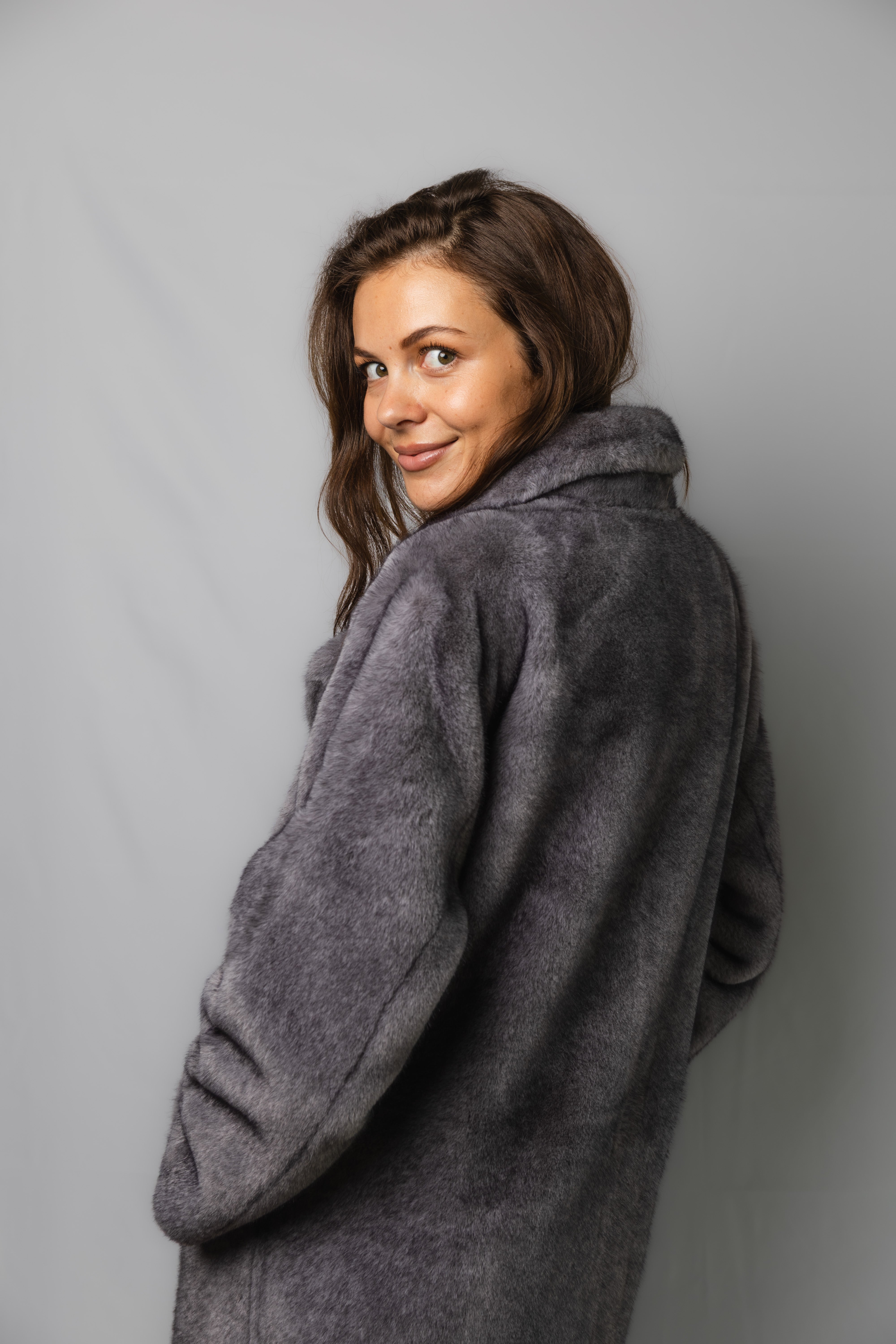 FAUX ELEGANCE COAT