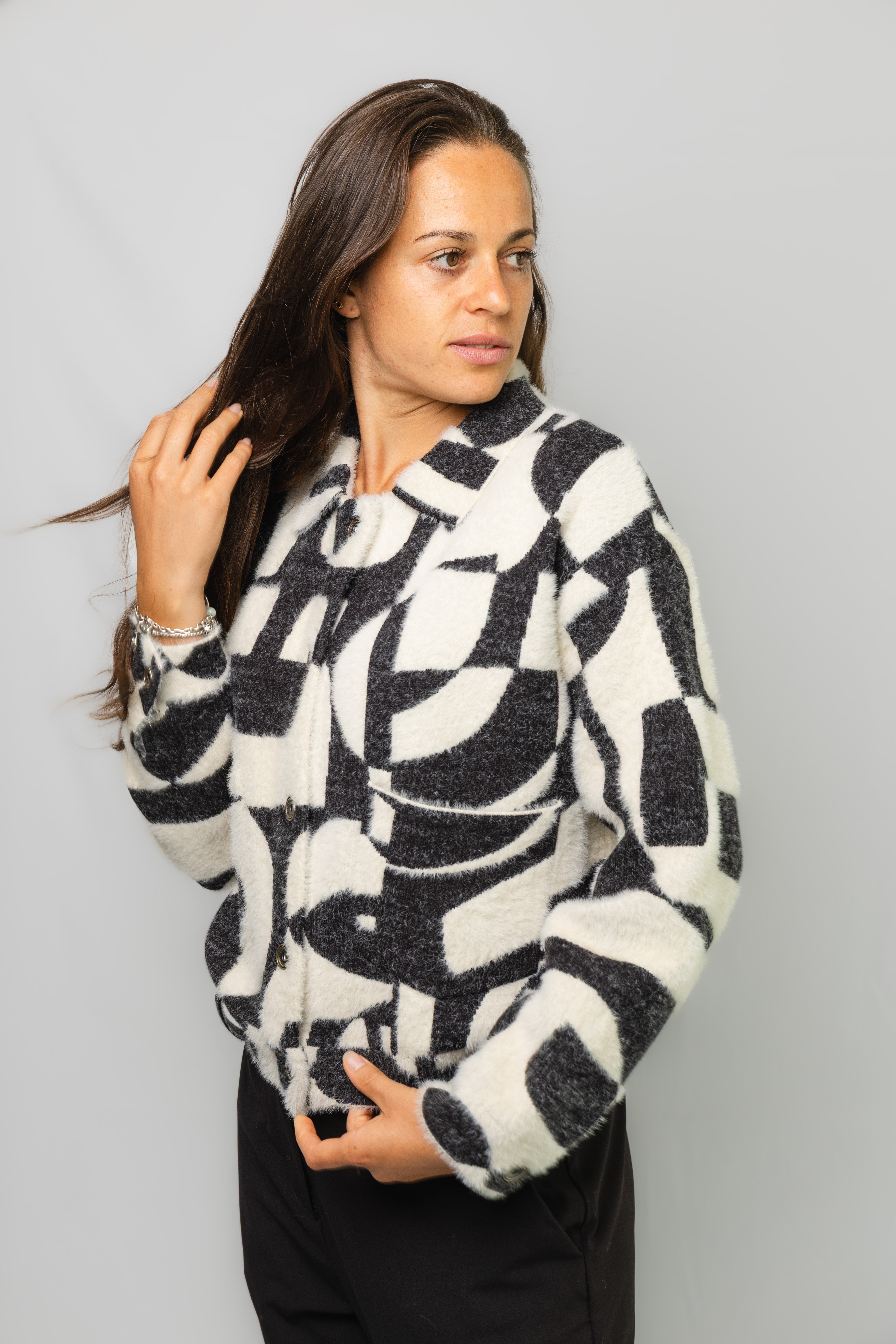 BOXY COZY CARDIGAN