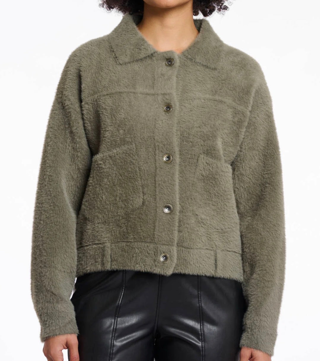 BOXY COZY CARDIGAN