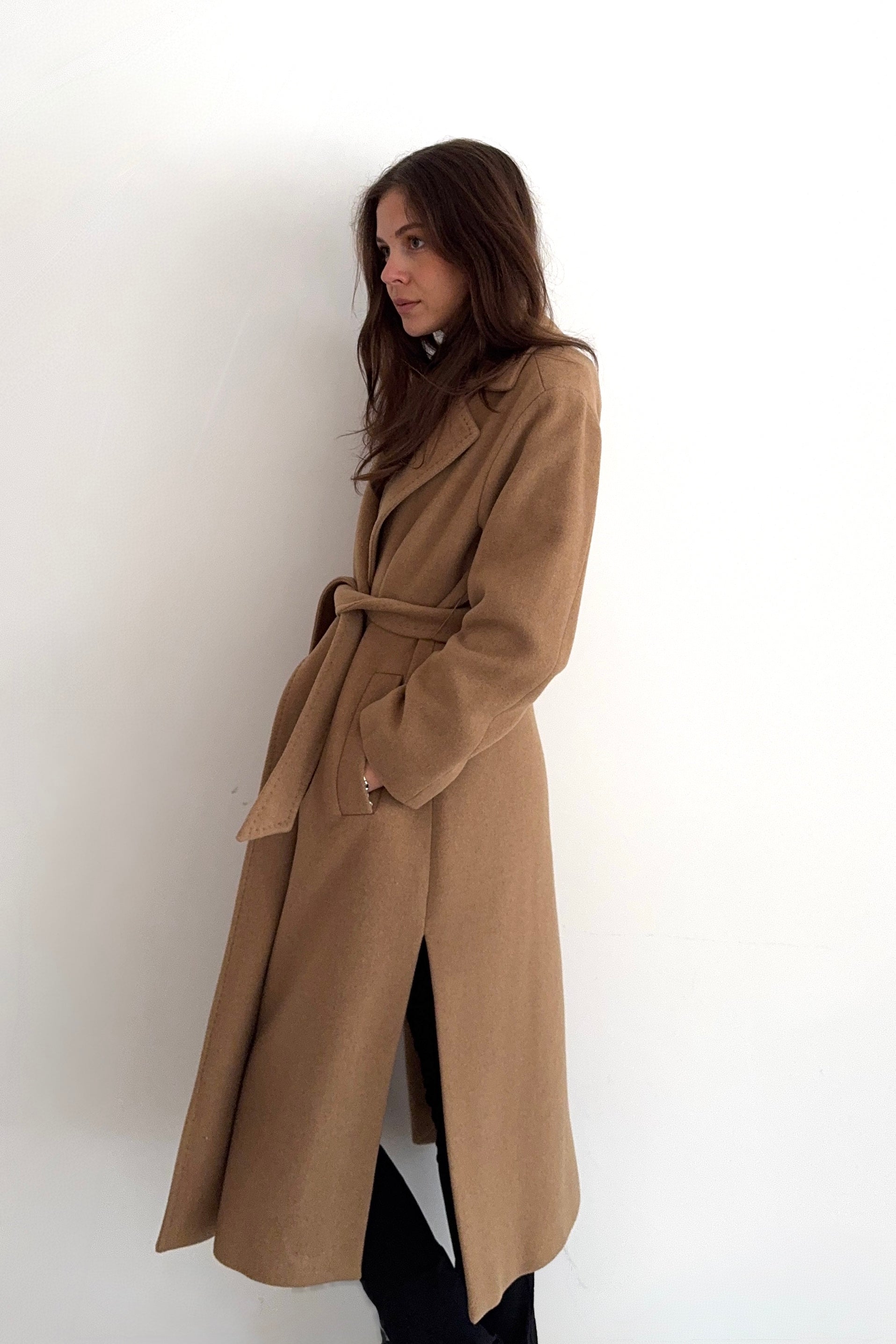 CLASSIC BELTED COAT