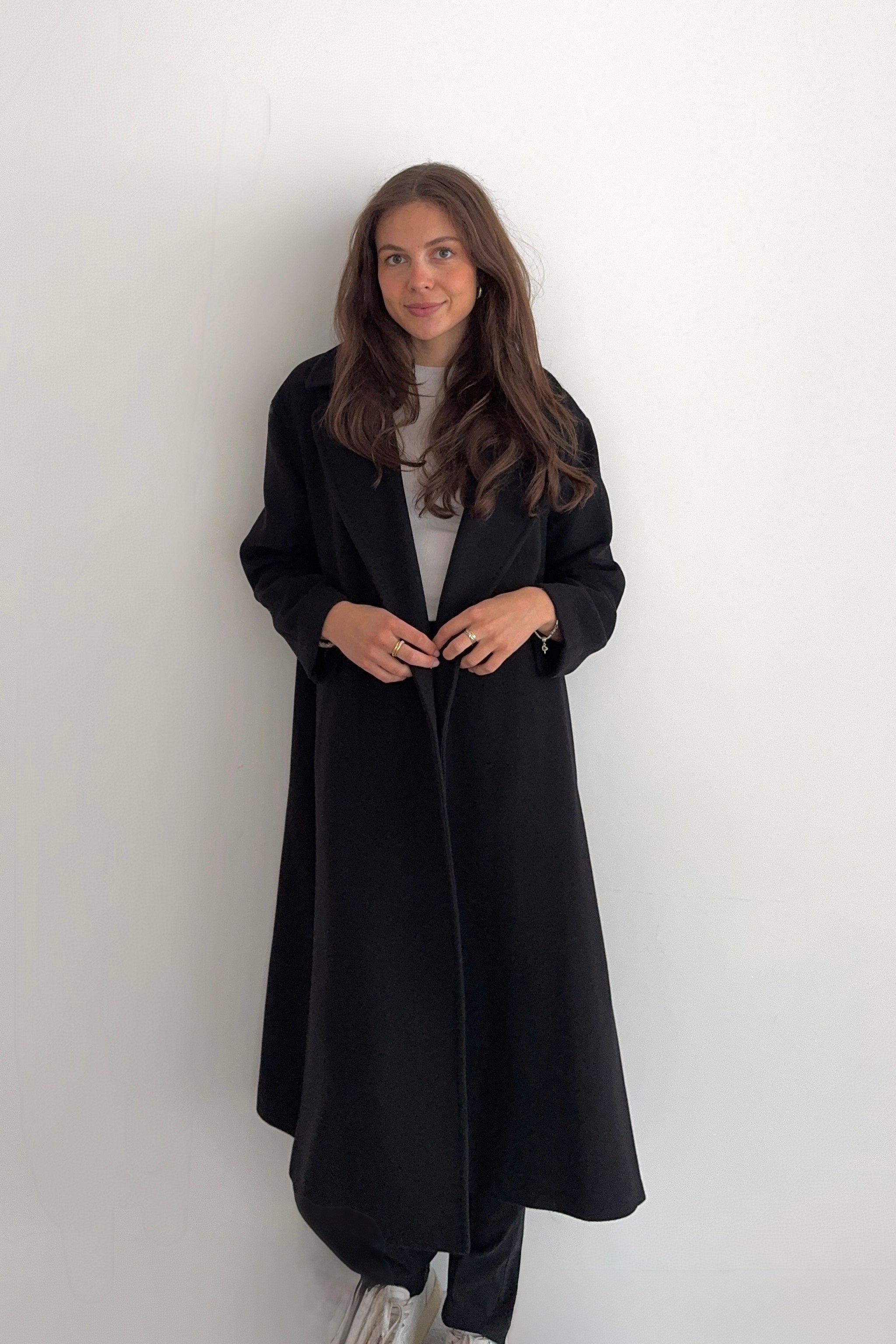 CLASSIC BELTED COAT